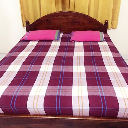 Mccarthy Guesthouse Kandy Esterno foto